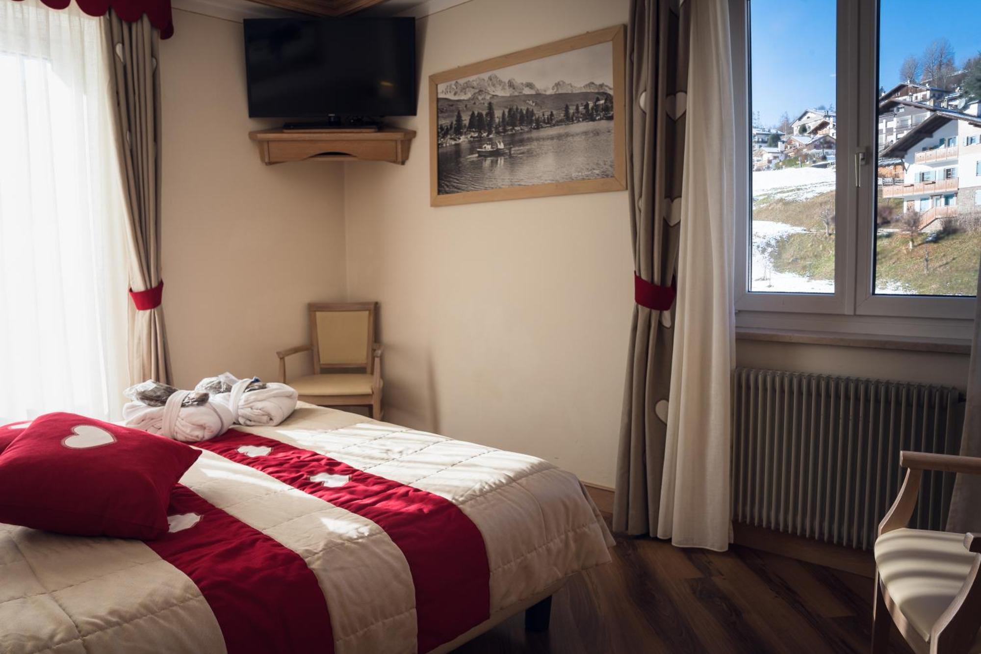 Hotel Alle Alpi 모에나 외부 사진