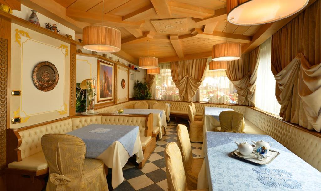 Hotel Alle Alpi 모에나 외부 사진